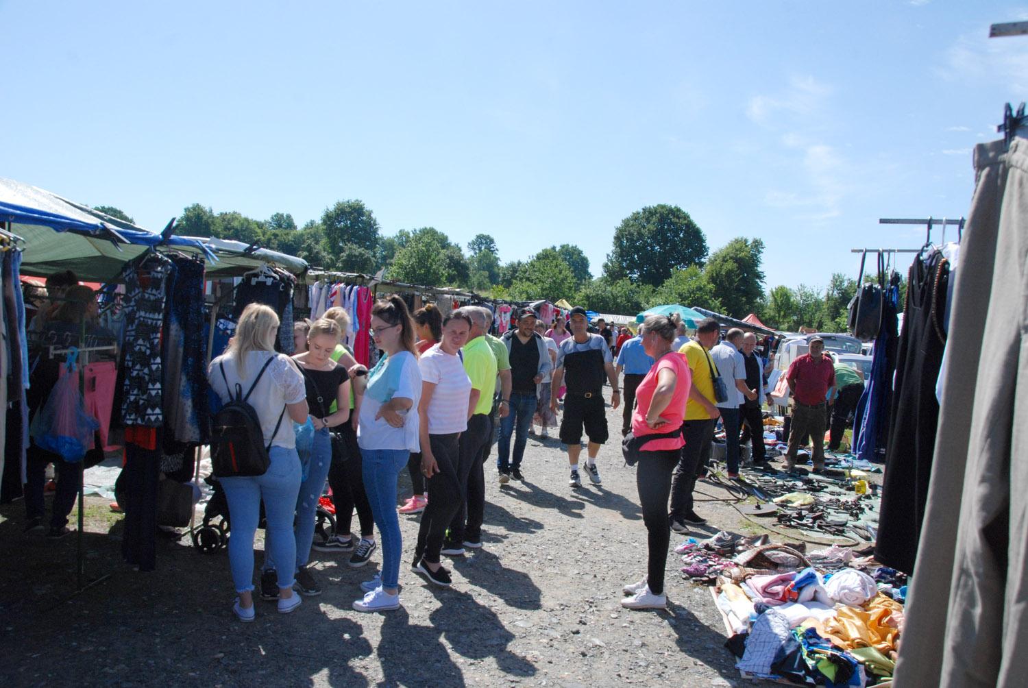 Pijaca skoro oduvijek radi samo nedjeljom - Avaz