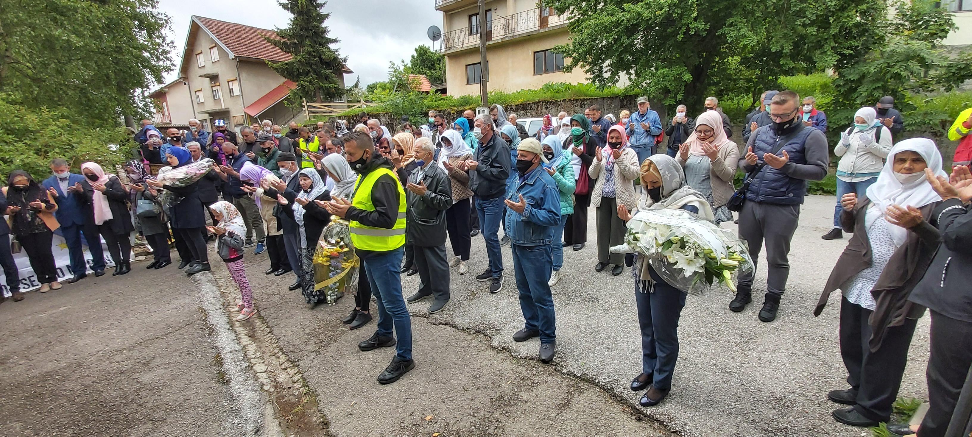 Hadžić: Na ovoj kapiji sam babu posljednji put poljubio