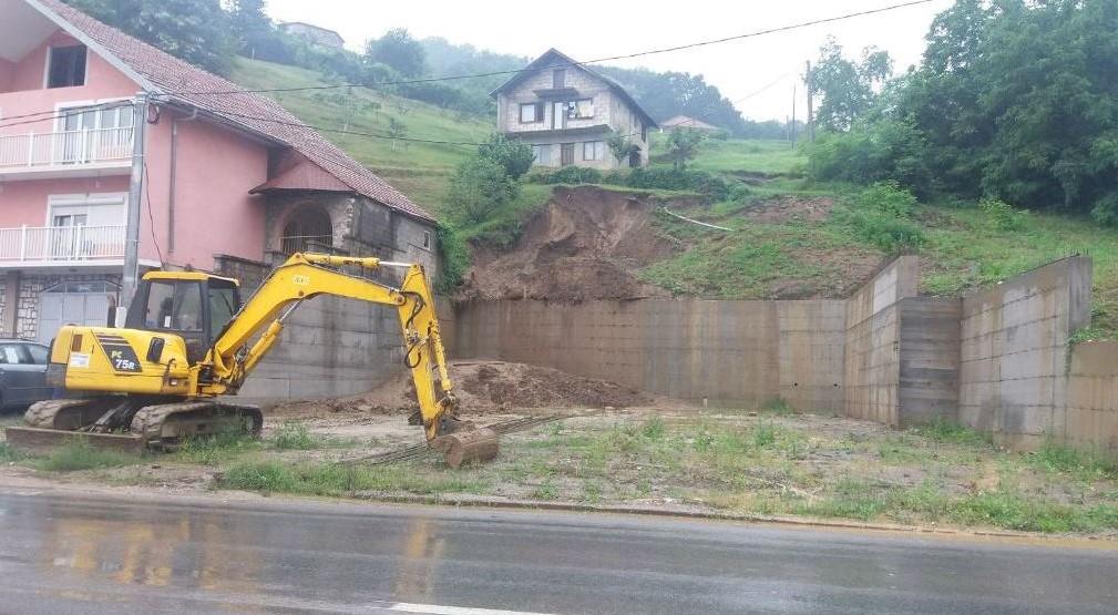 Angažirani i bageri - Avaz