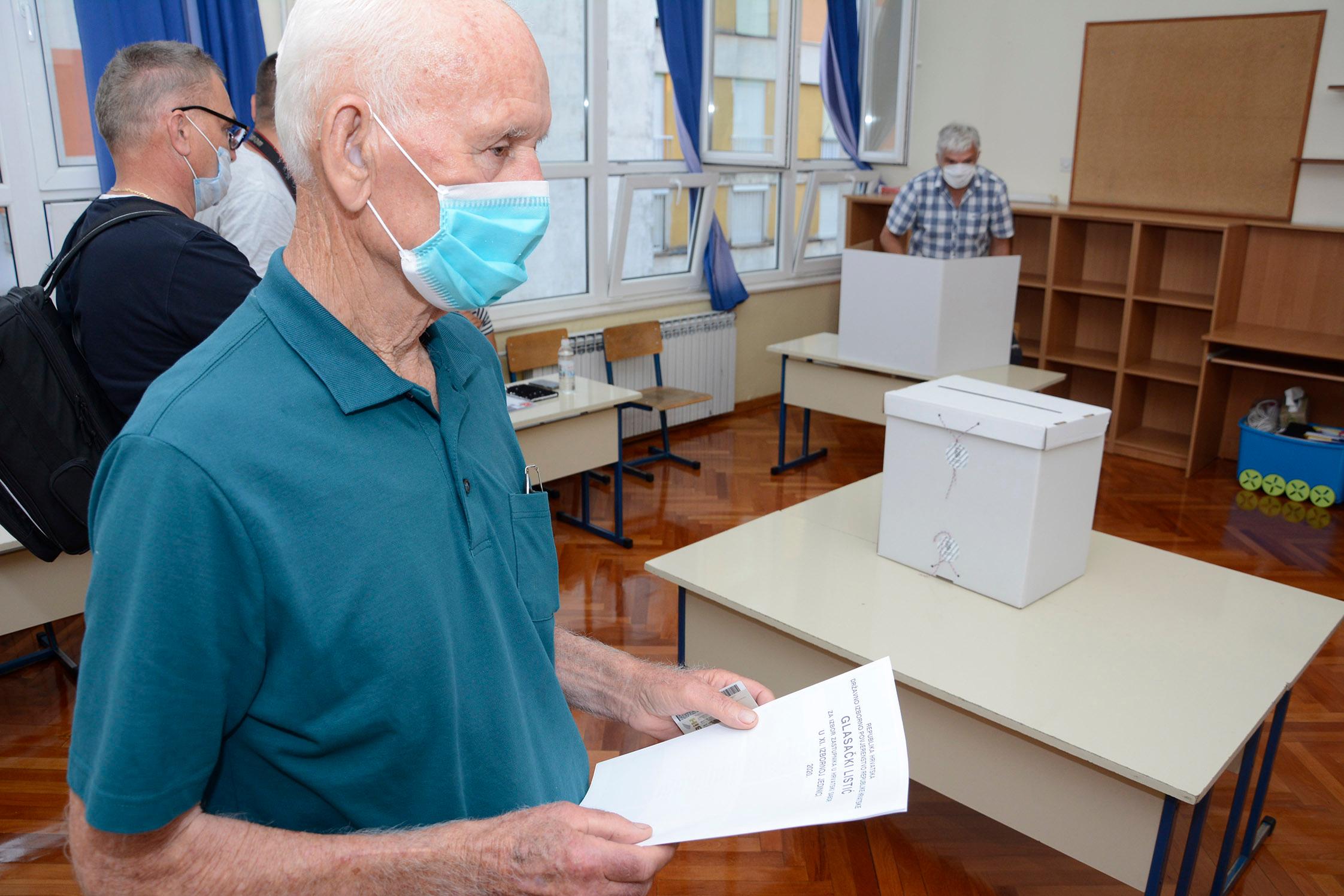 Glasači se moraju pridržavati epidemioloških mjera - Avaz