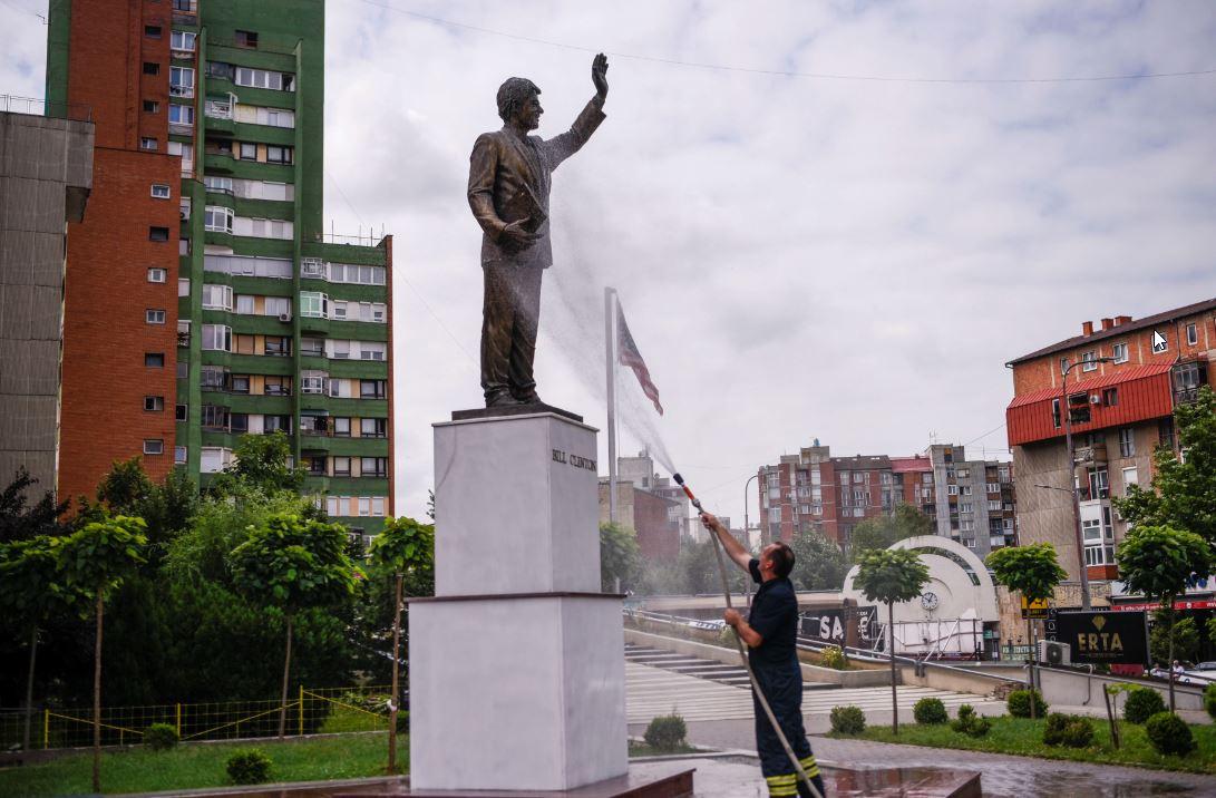 Priština: Mjere ograničenja u više gradova - Avaz