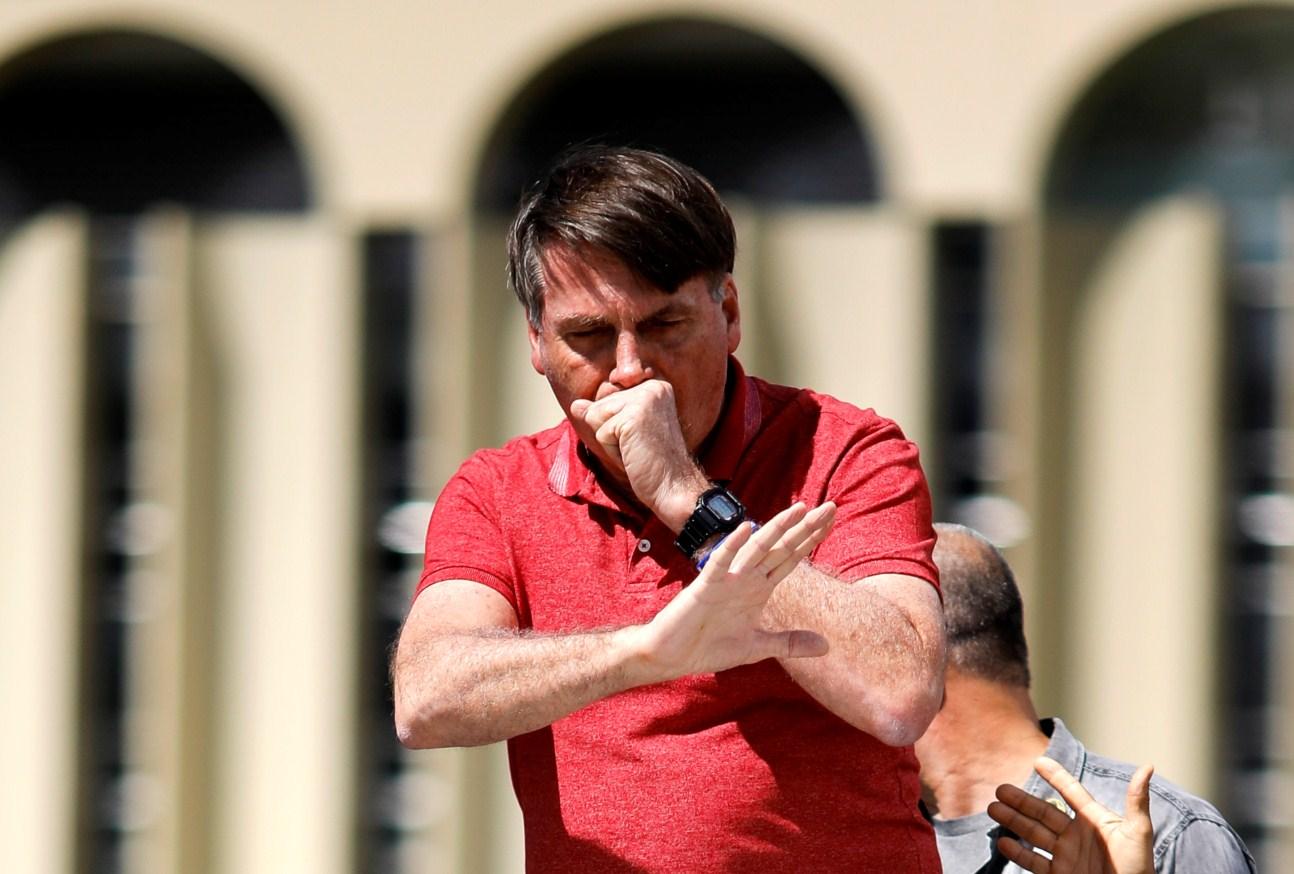 Bolsonaro: Korona je kao kiša, svi će na kraju biti mokri