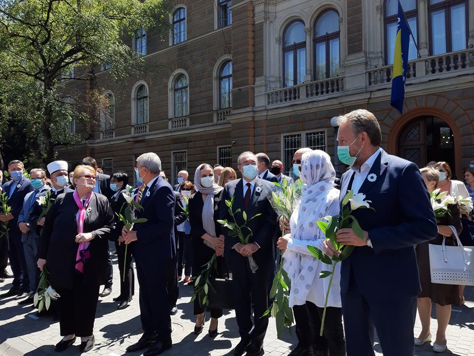 Tužna kolina stigla ispred Predsjedništva - Avaz