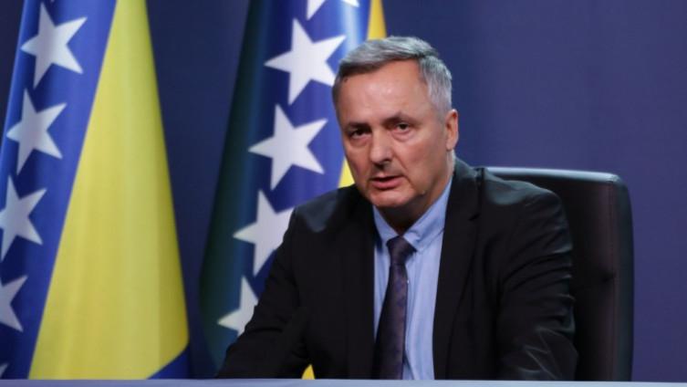 Vujanović: Ukinuta obaveza kontrole kvalitete pri izvozu trupaca, rezane građe...