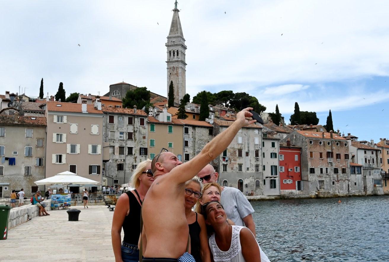 Njemački mediji o Hrvatskoj: Puni su novih žarišta, mjere niko ne poštuje