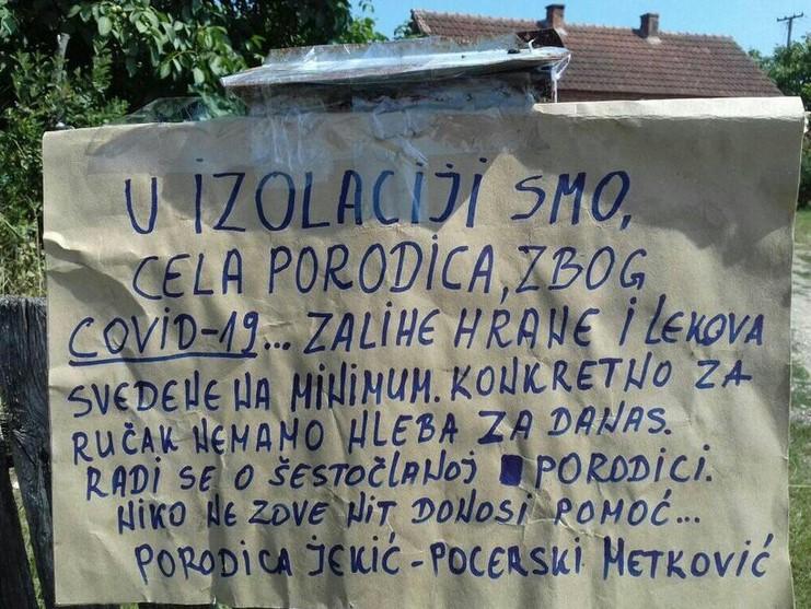 Porodica iz Šapca okačila obavještenje o koroni u kući, od tog trena svi su počeli da ih ignorišu