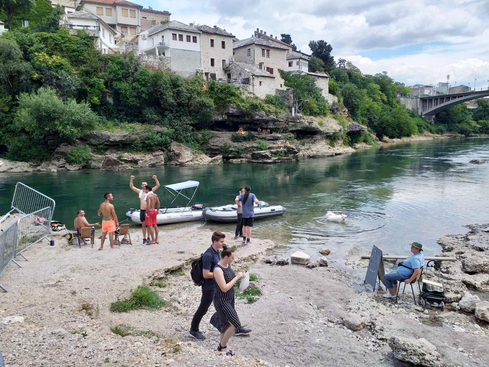 Od takmičara 14 će ih skakati na glavu, a 19 na noge - Avaz