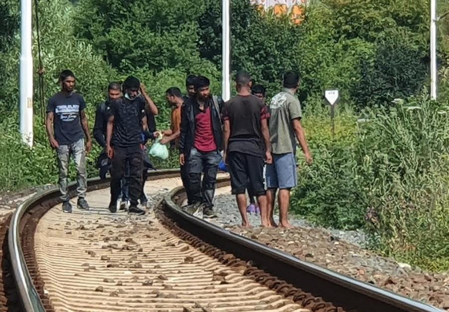 Migranti stalno prostižu - Avaz