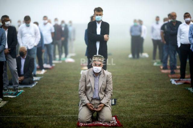 Imam Sultan Ahmedove džamije u Zenici Enes ef. Beganović: U danima Bajrama pozivam vas da pomognete sebi i drugima