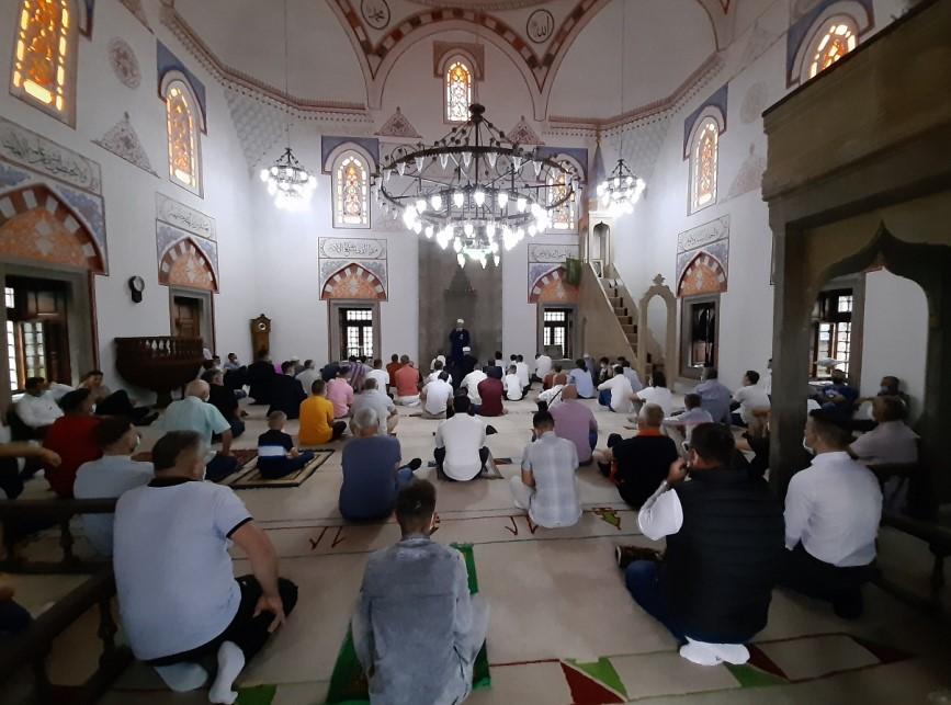 Bajram-namaz u Jusuf-pašinoj džamiji Kuršumliji - Avaz