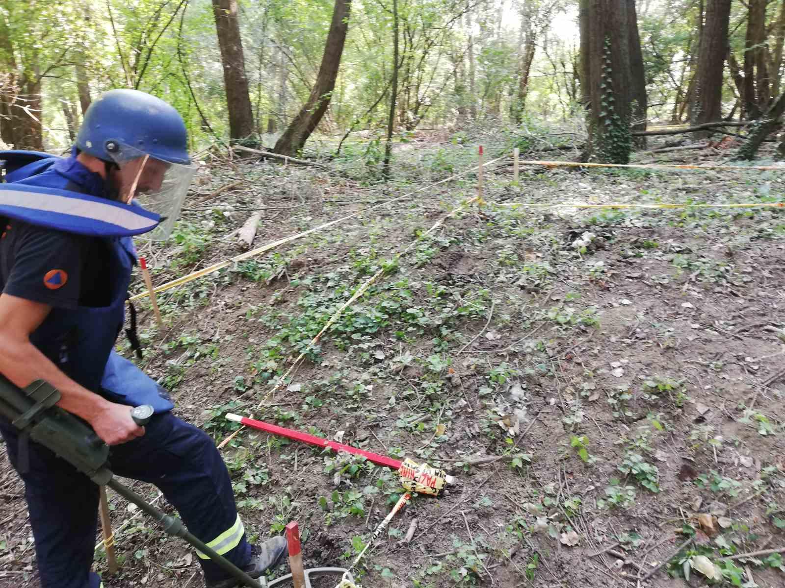 Na dvije lokacije pronađene su i uklonjene dvije mine PMR-2A - Avaz