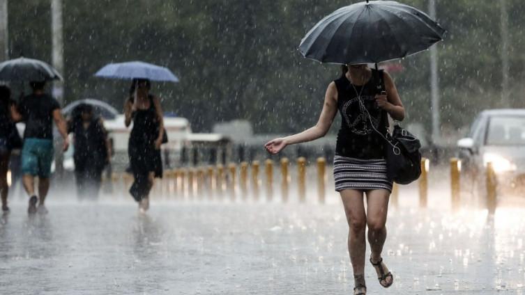 Očekuje se umjereno do pretežno oblačno vrijeme sa kišom i pljuskovima - Avaz