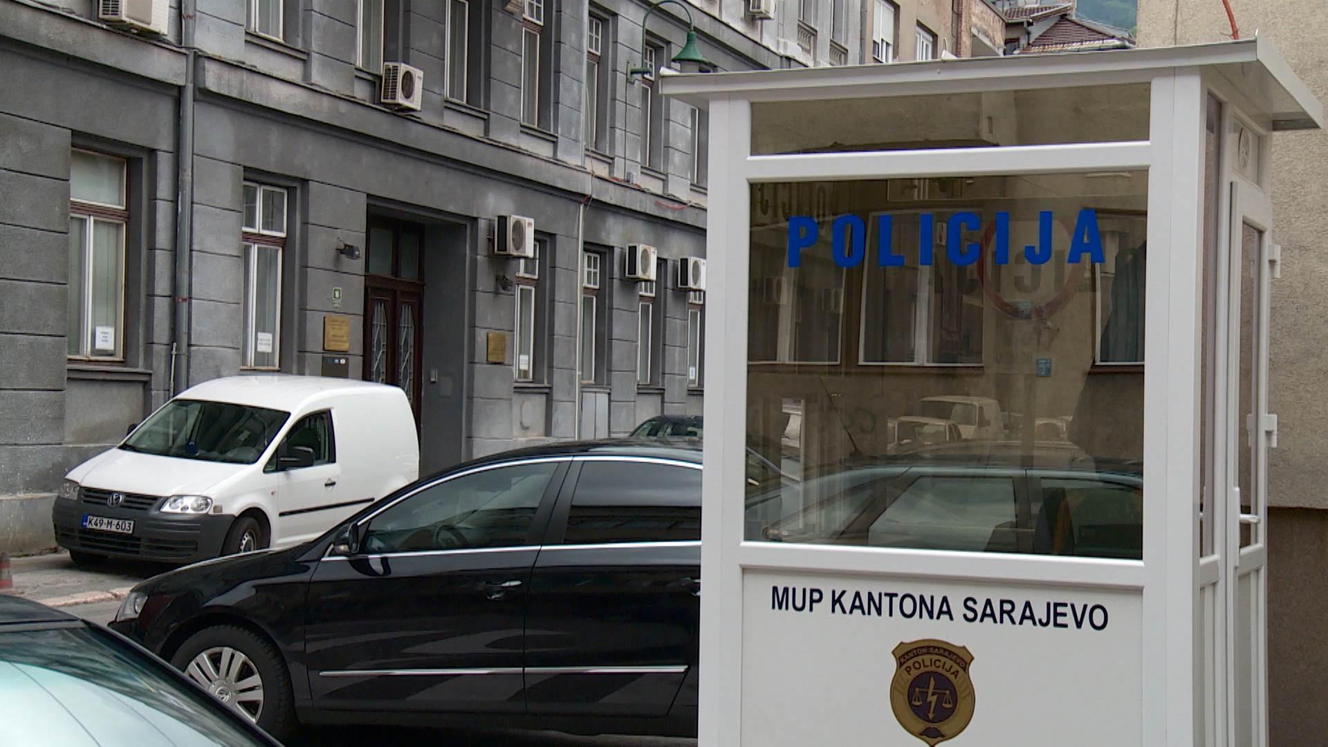 Uhapšeni zadržan u policiji - Avaz