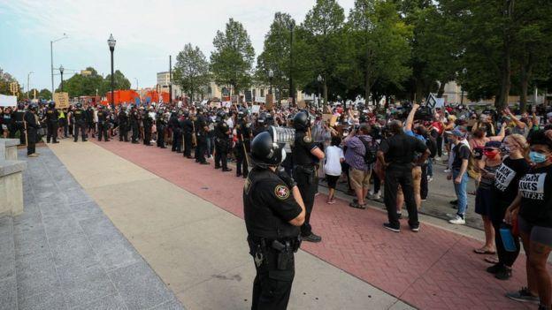 U Americi se nastavljaju protesti - Avaz