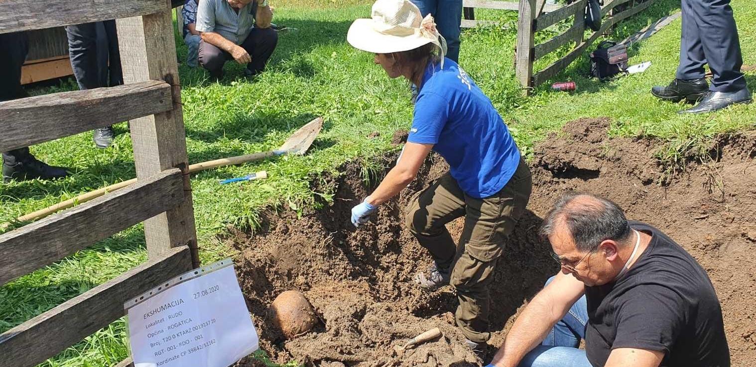 U Rogatici ekshumacija posmrtnih ostataka žrtve iz proteklog rata