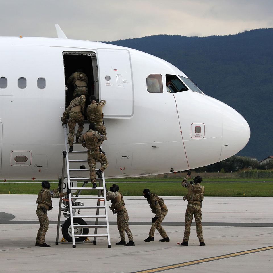 Vježba simuliranja otmice aviona i upada terorista na Aerodrom Sarajevo