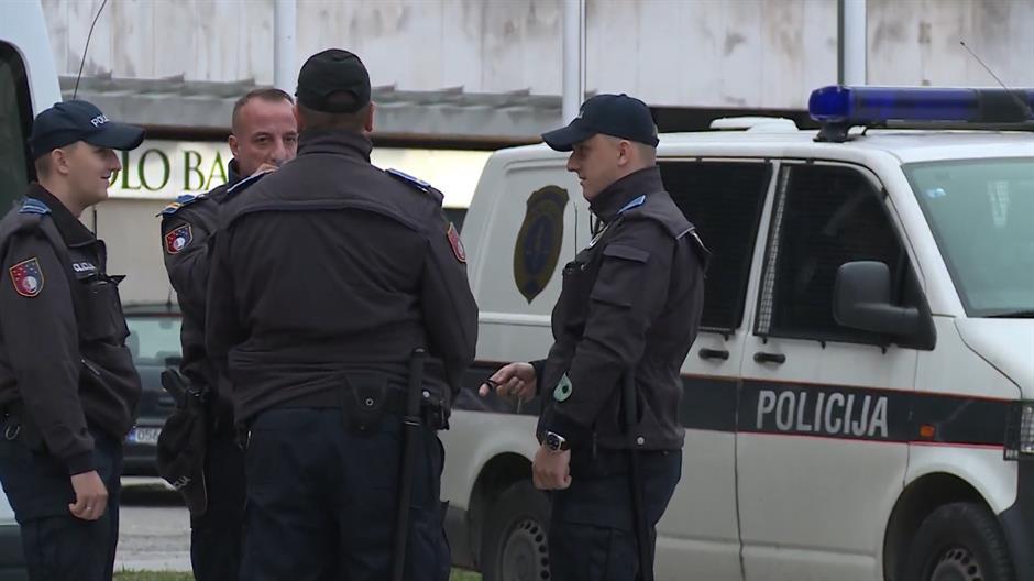 Kakav motiv ima policajac koji ode u penziju a čitav radni vijek se ne pomakne ni za jedan čin - Avaz