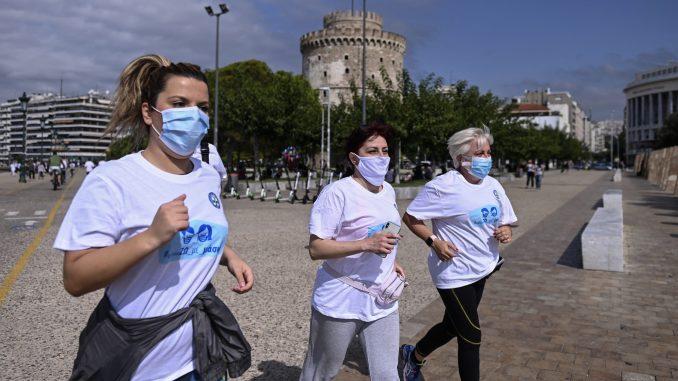 Grčki ljekari trčali sa maskama da bi dokazali da nisu štetne