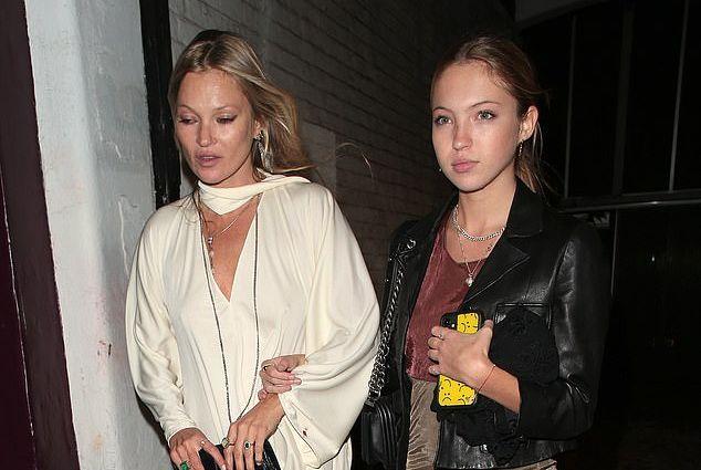 Kate Moss i Lila - Avaz