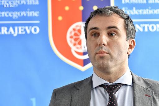 Stojanović za" Avaz": Čampara i Konaković su nam rekli šta se dešava u SDA, ovu stranku pod hitno izbaciti iz vlasti