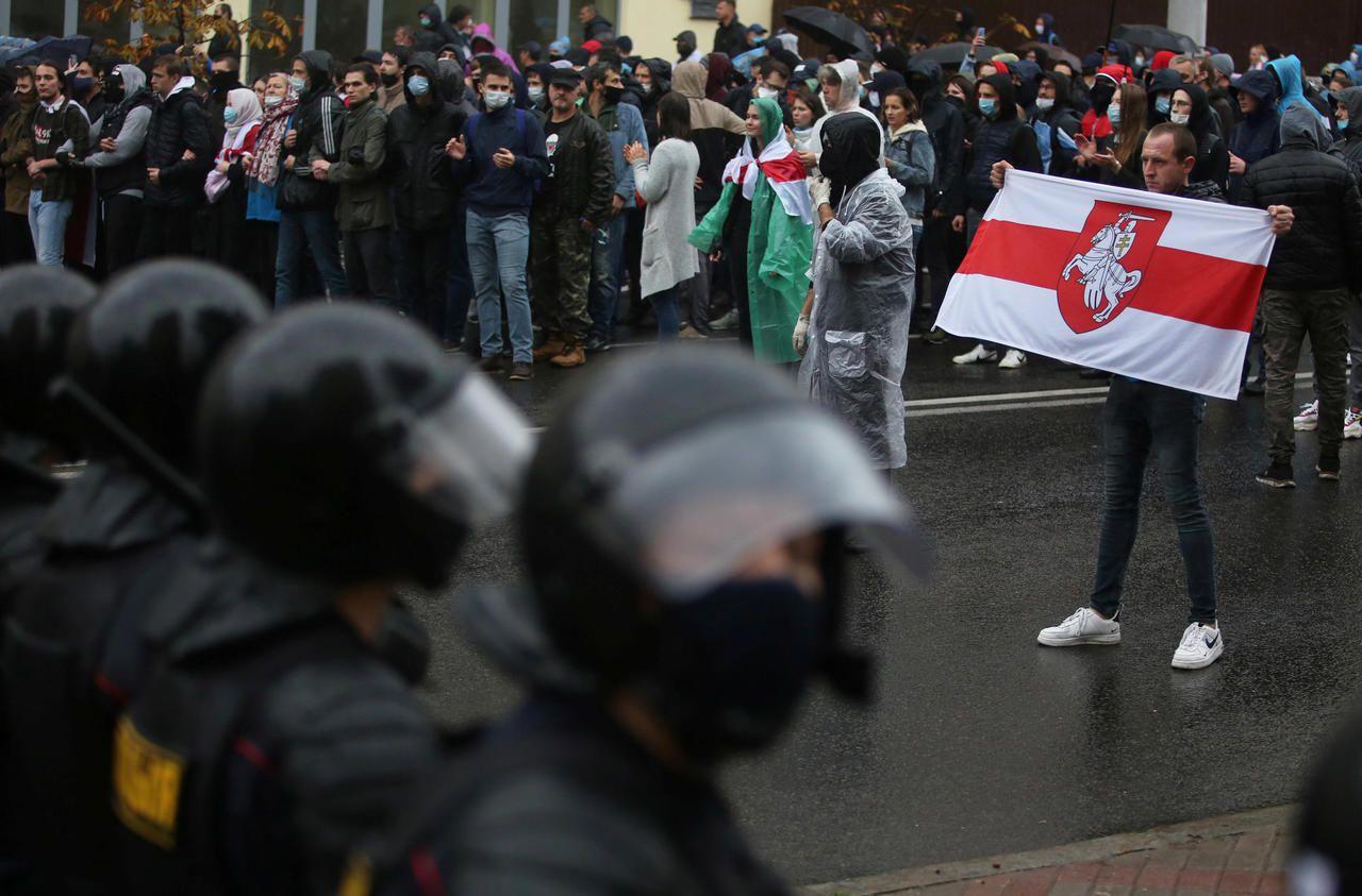 Na demonstracijama se zahtijevali novi predsjednički izbori - Avaz