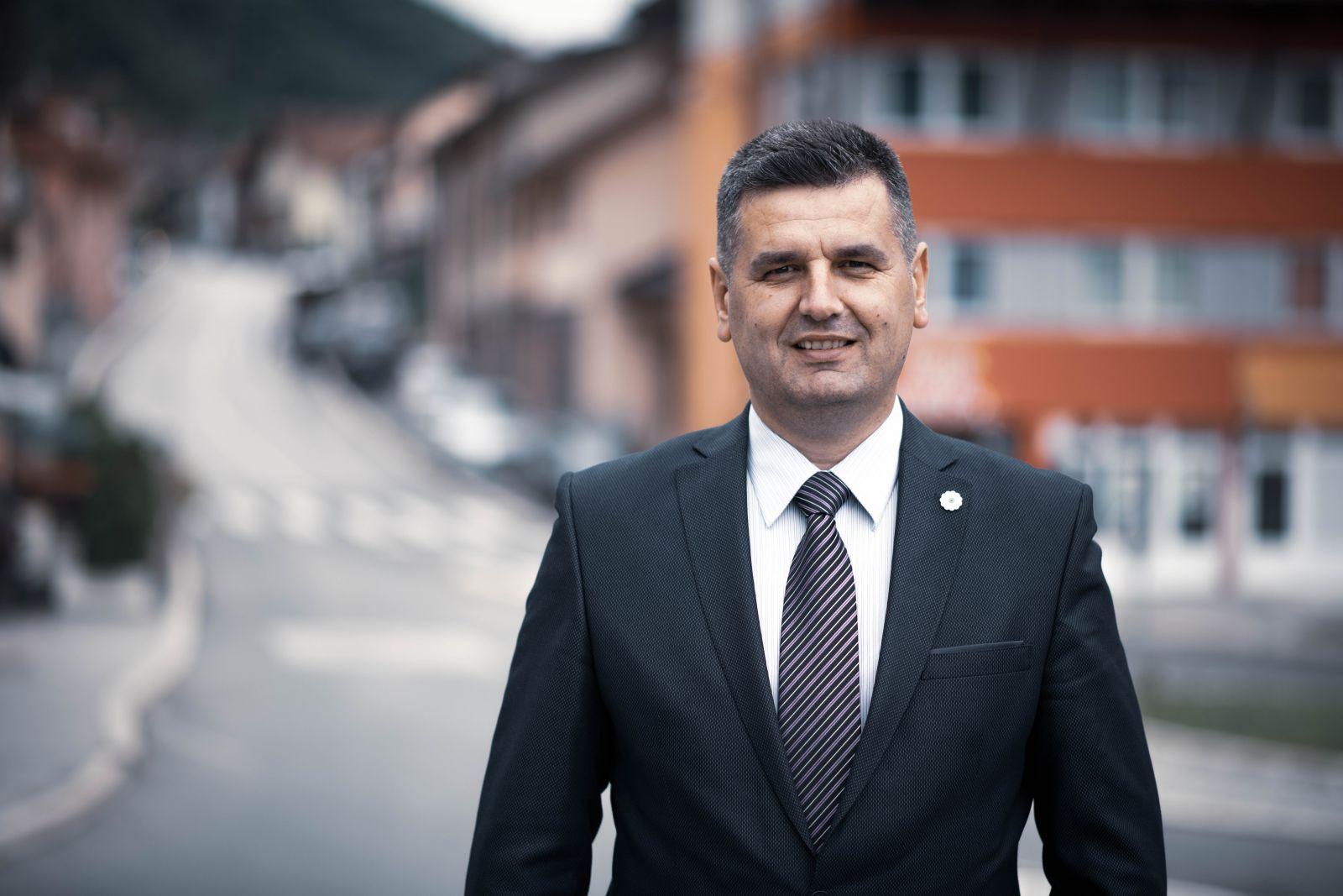 Tabaković: Želimo vratiti dignitet Srebrenici - Avaz