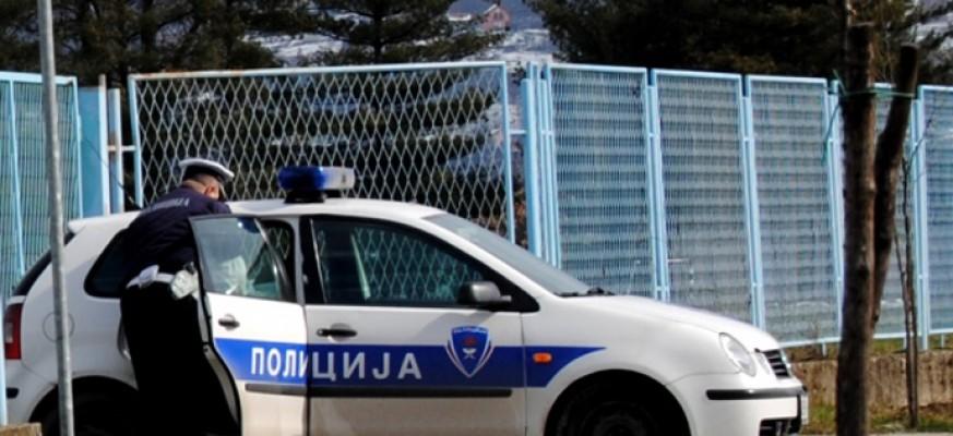 Brutalno pretukao muškarca u invalidskim kolicima