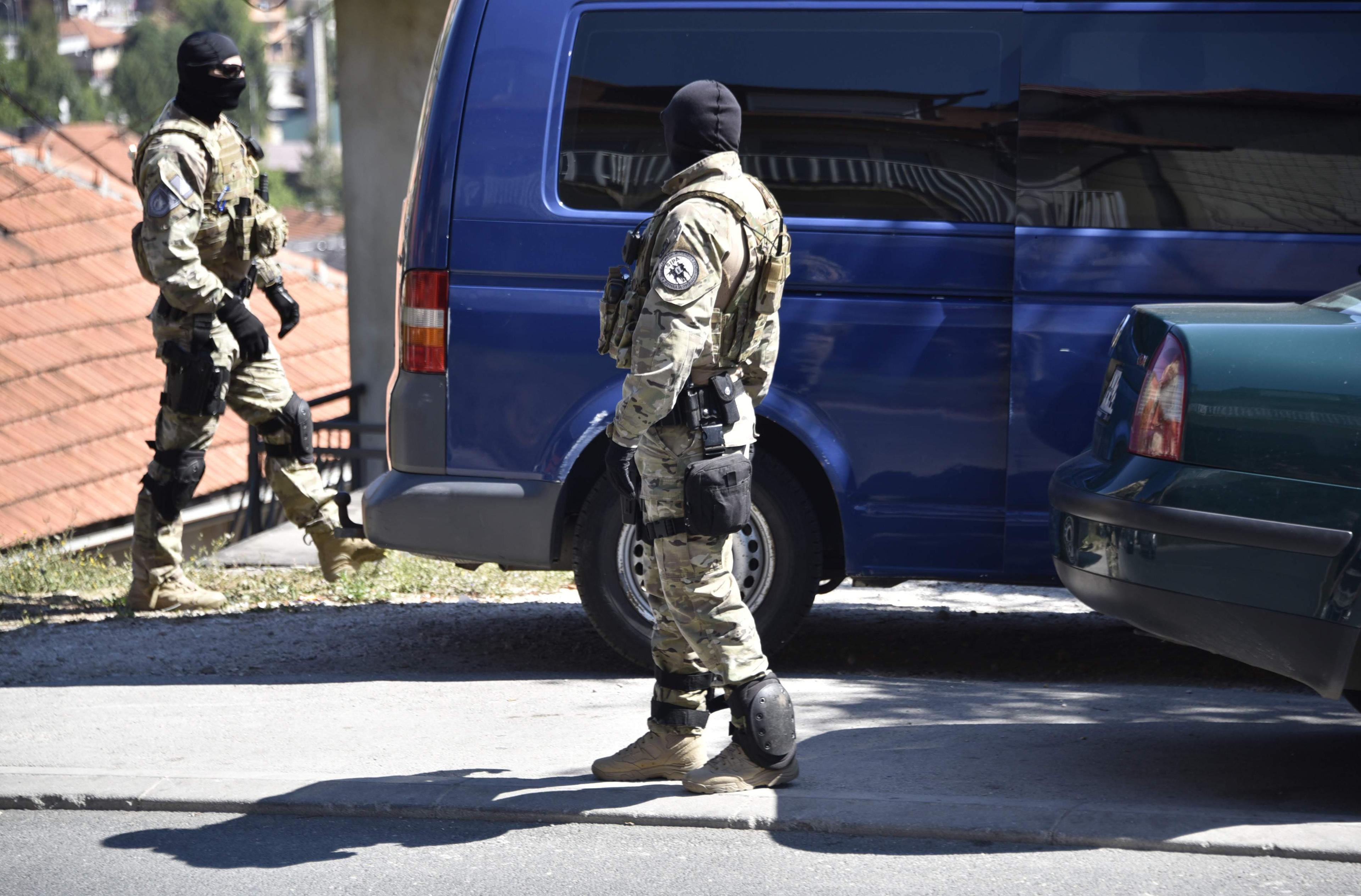 Akcija SIPA-e u Sarajevu zbog hakerskih upada u račune stranih banaka, uhapšene četiri osobe!