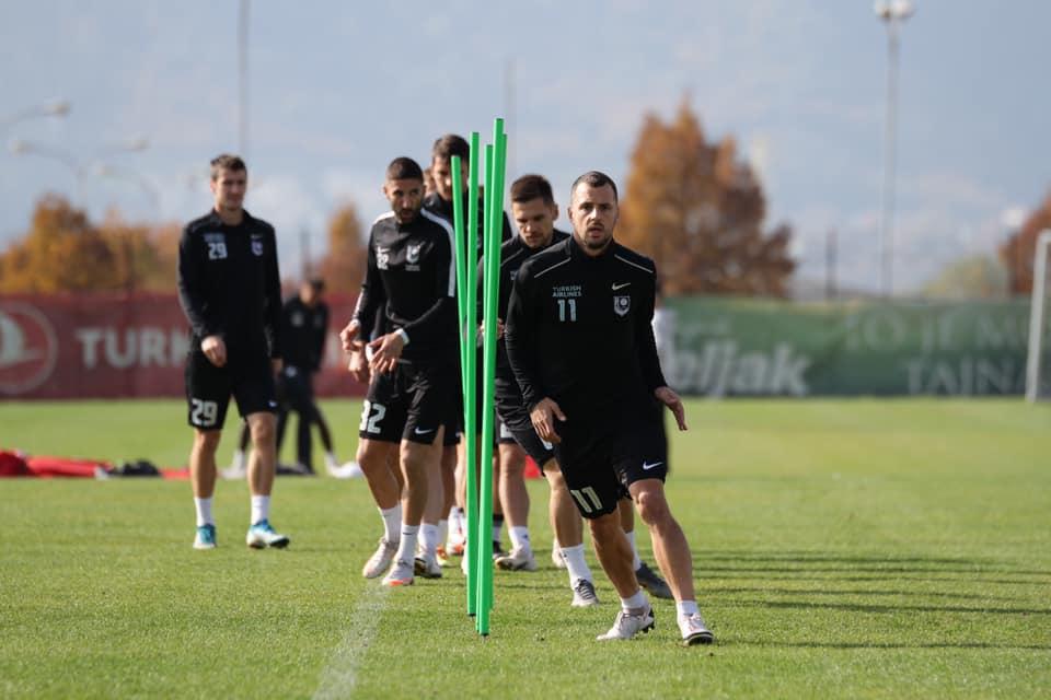 Sa jučerašnjeg treninga bordo tima u Butmiru - Avaz