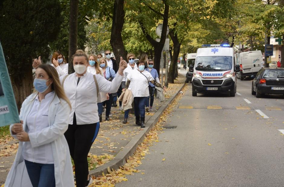 Protestna šetnja u petak bit će posljednje upozorenje vlastima pred generalni štrajk