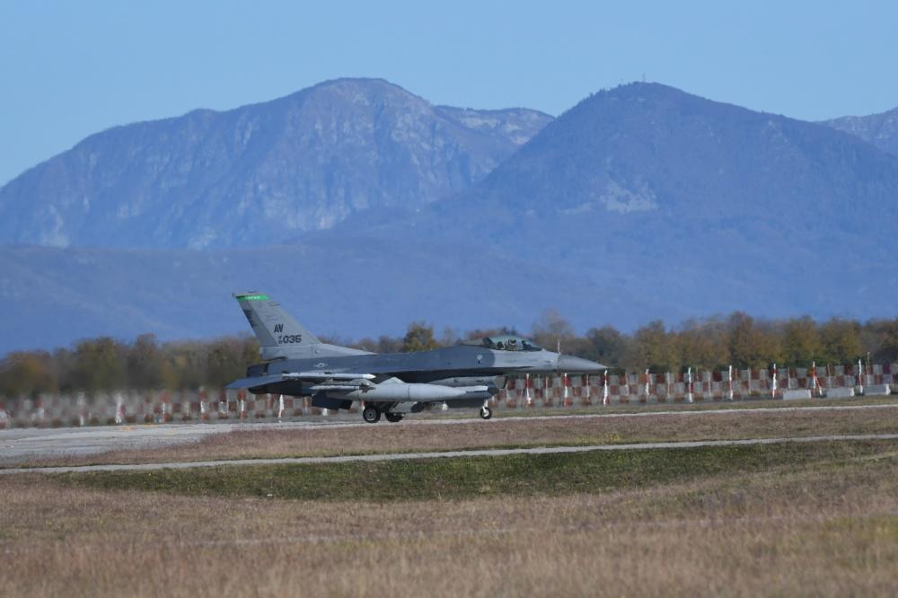 Vježbom prezentiran dio operativnih sposobnosti OS BiH sa bliskom zarčnom podrškom aviona F-16 - Avaz