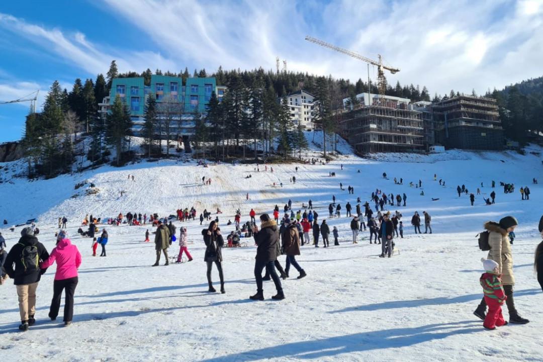 Bjelašnica is full of guests - Avaz