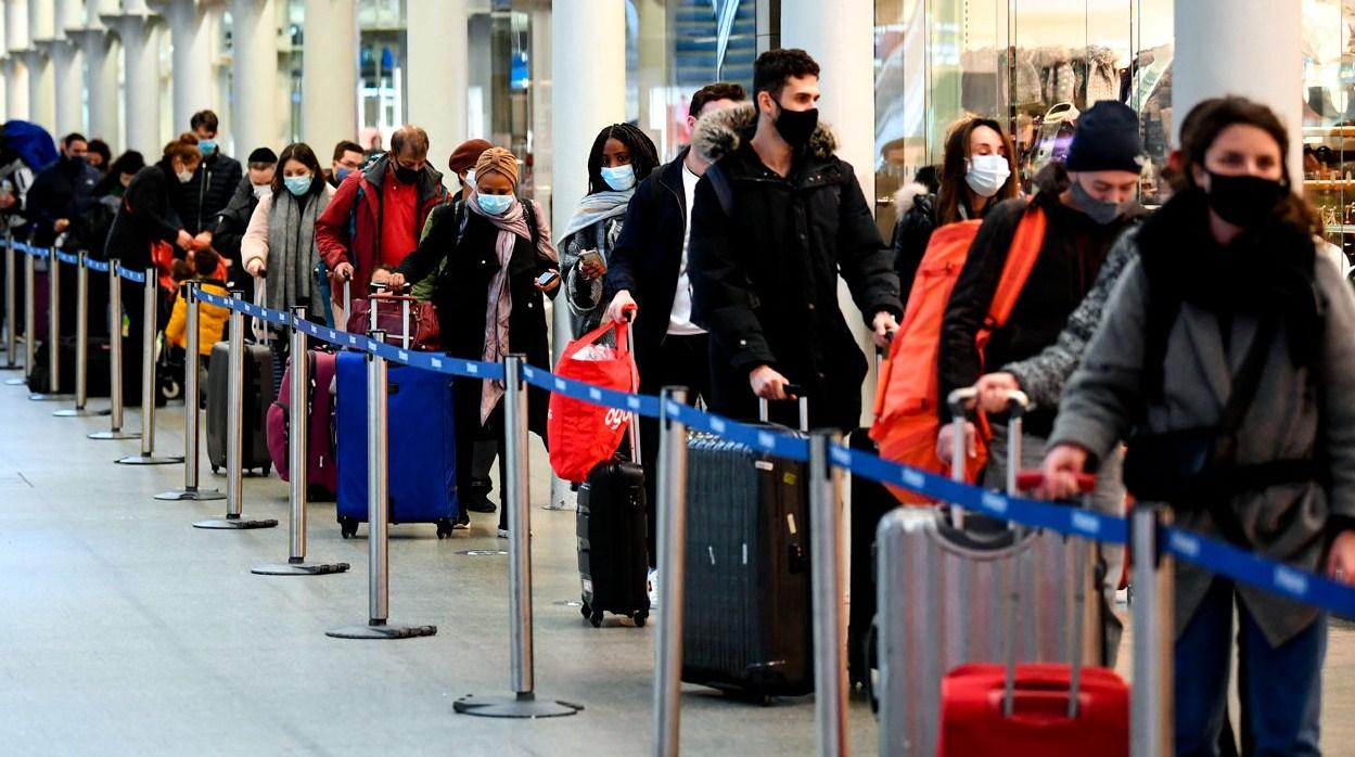 Zabilježene velike gužve na aerodromima - Avaz