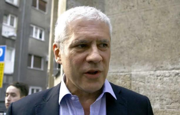 Oglasio se Boris Tadić iz bolnice: Molim vas, čuvajte se