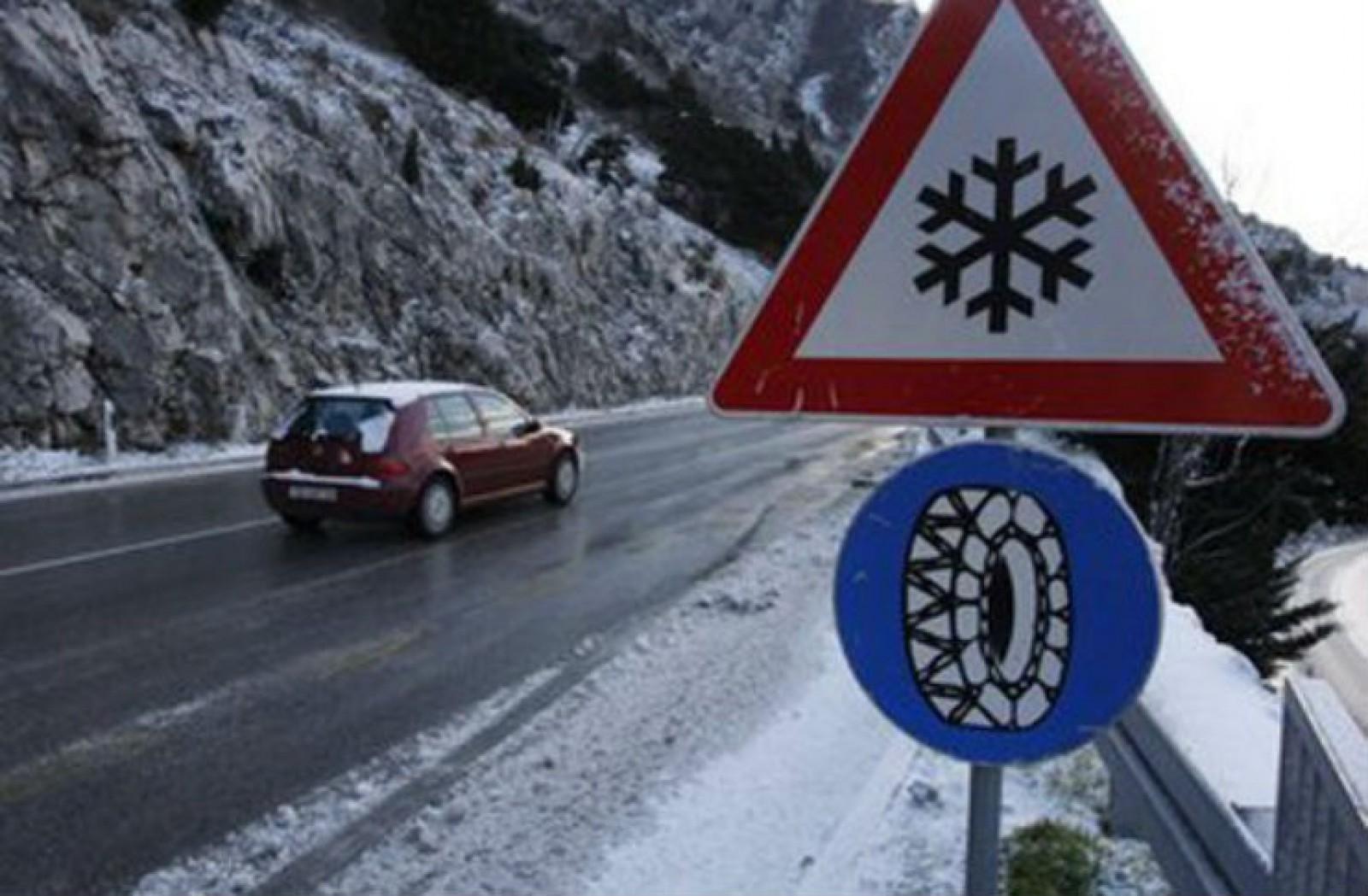 Mokre ceste, magla i snijeg vozačima će zadavati mnogo muke