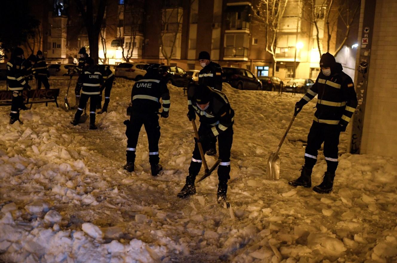 Snijeg se pretvorio u led, svakih sat u bolnici završi 50 ljudi