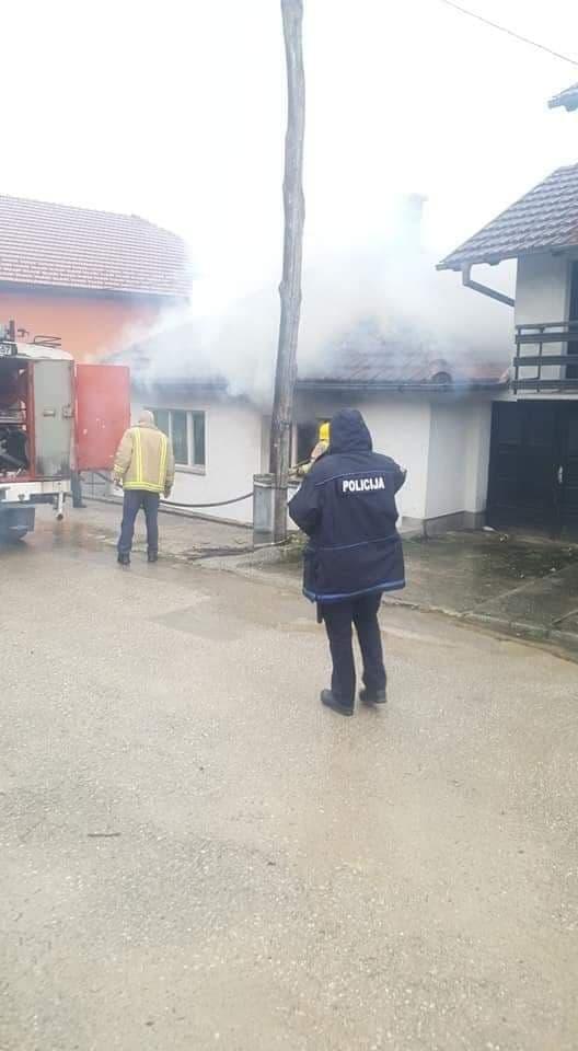 Policija i vatrogasci izašli na teren - Avaz