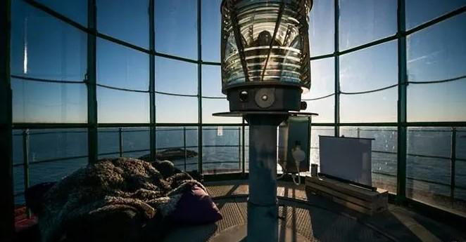 A screen has been set up in the lantern room at the top of the lighthouse - Avaz