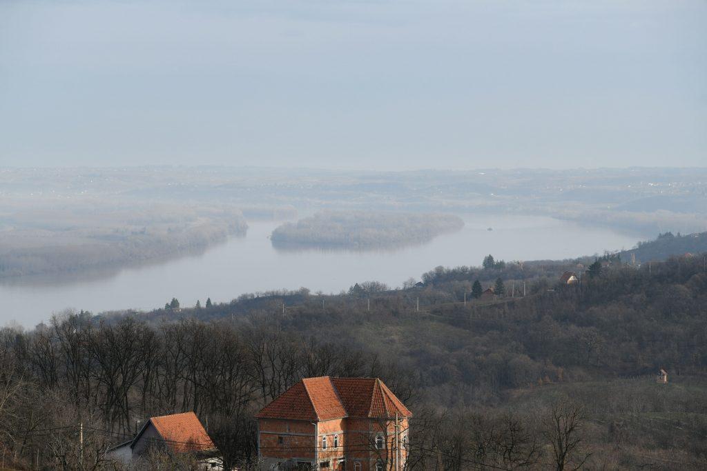 Crvena kuća bila pod opsadom - Avaz