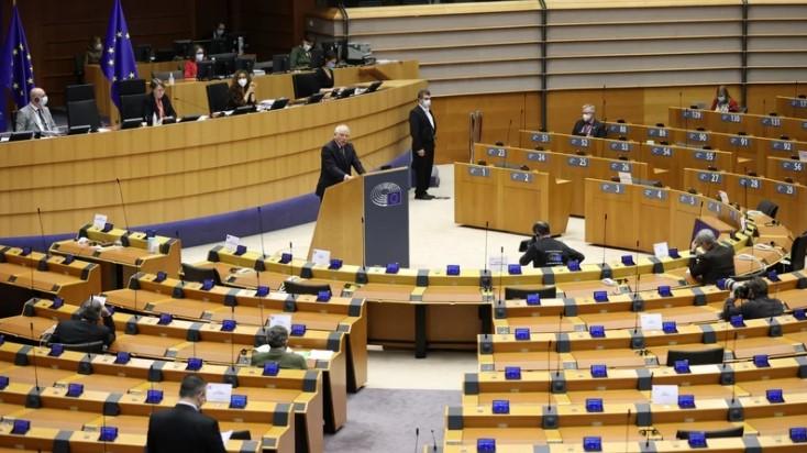 Josep Borrell speaking at the European Parliament - Avaz