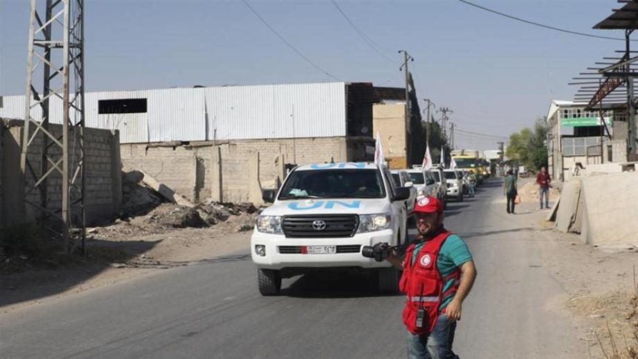 The trucks passed through the Cilvegozu border gate in Turkey’s southern Hatay province to enter Syria’s Idlib province, where the aid will be distributed - Avaz