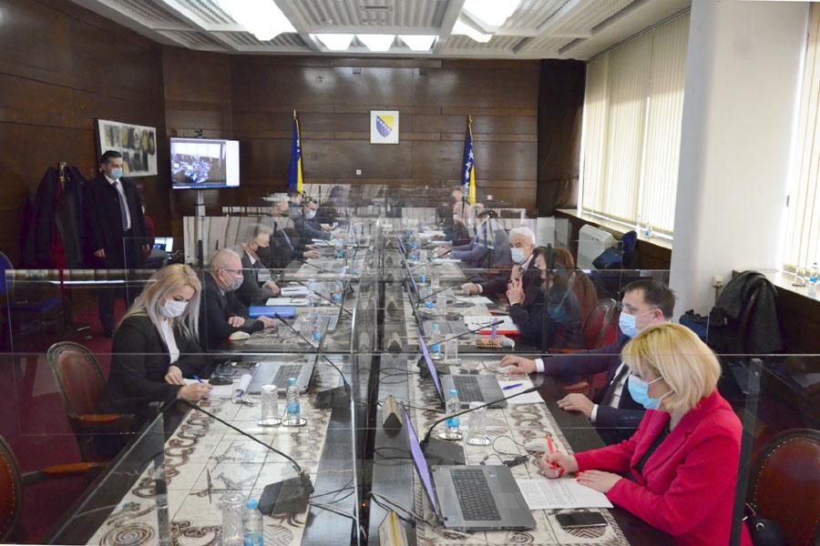 Vlada FBiH sazvala hitnu sjednicu: U fokusu nabavka vakcina