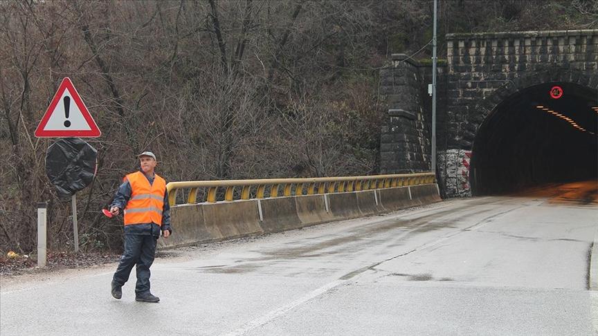 U toku su radovi u tunelu Crnaja, saobraćaj se odvija jednom trakom