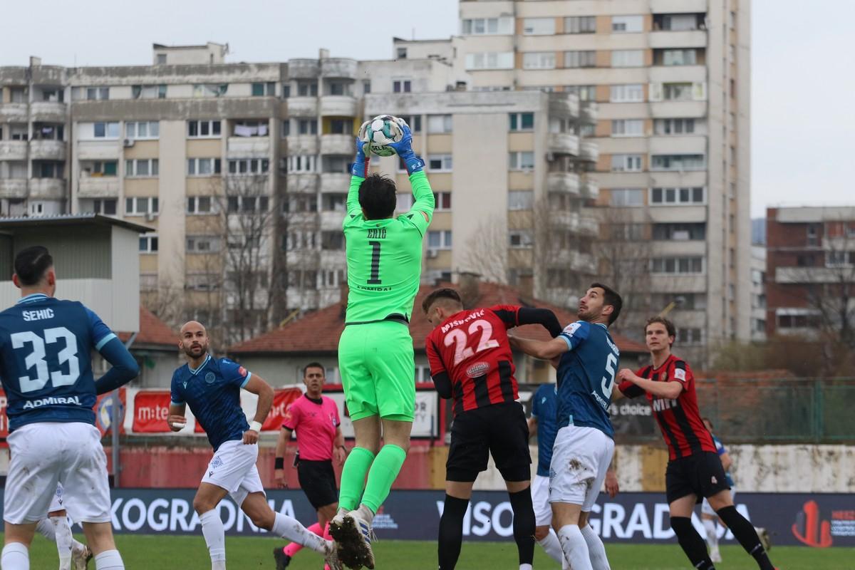 Bekrić tragičar, Željezničar poražen na Tušnju od Slobode