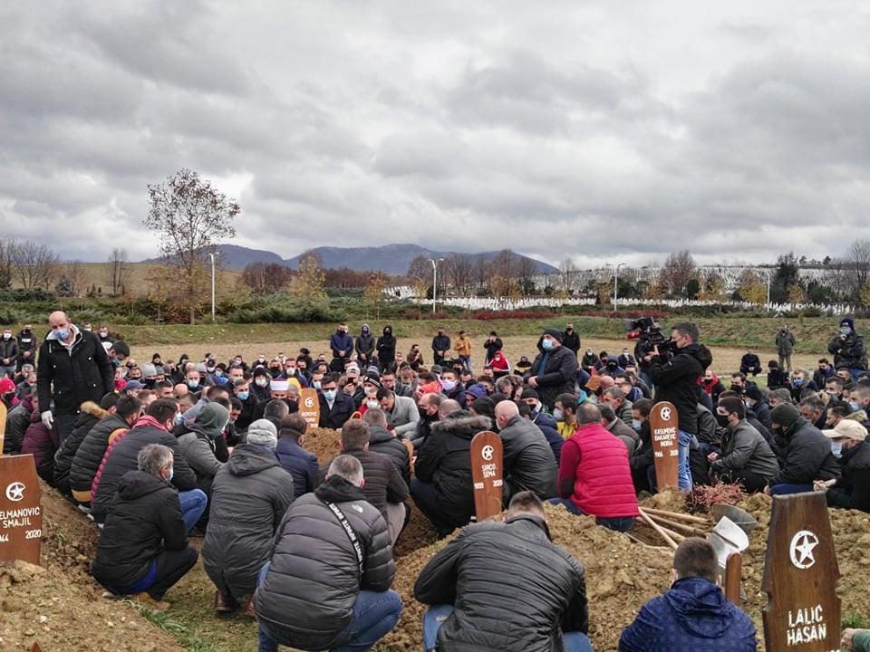 Stotine ljudi na dženazi nastradalom mladiću - Avaz