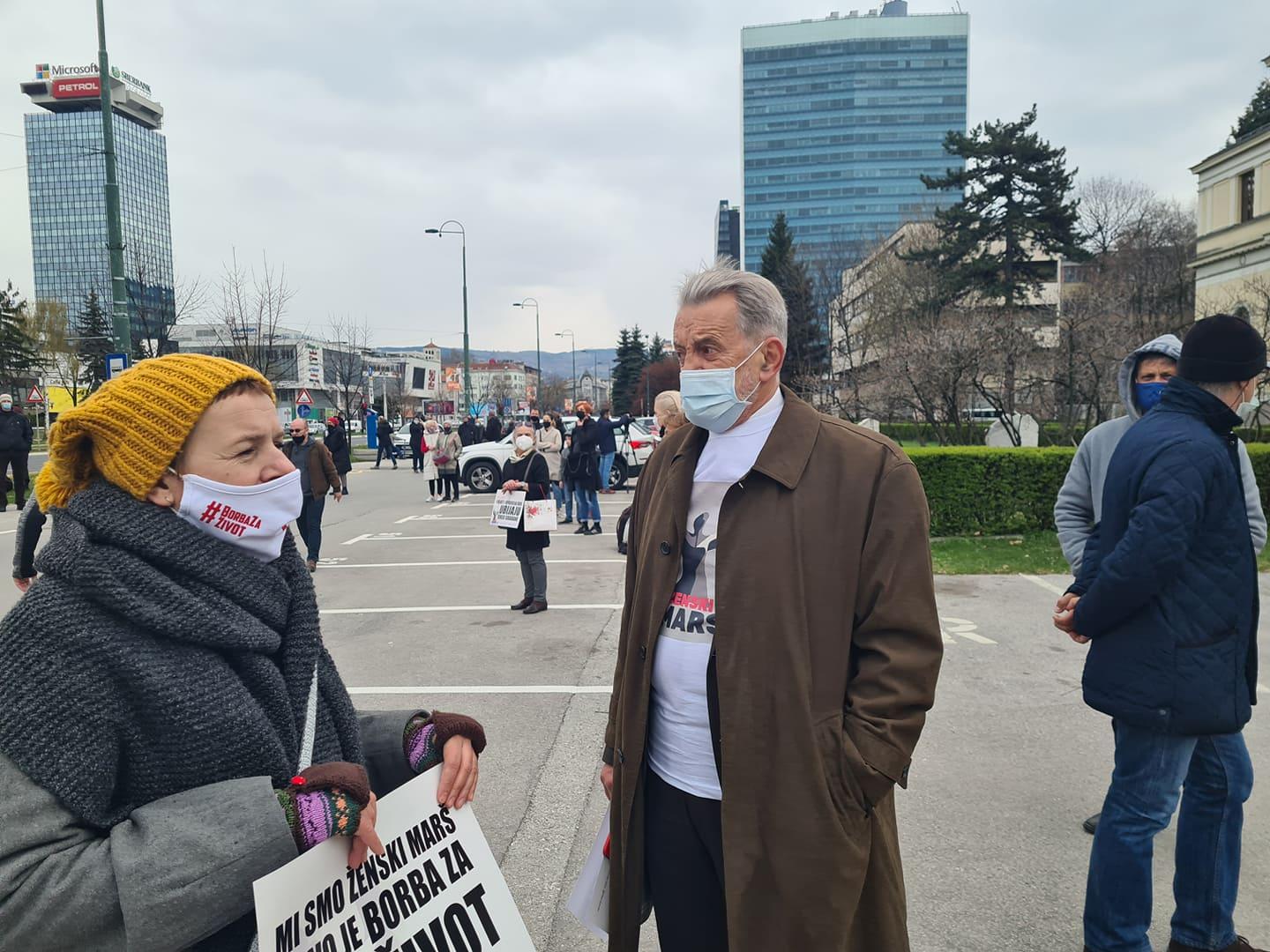 Građani ispred Parlamenta: Životi građana vlastima nisu bitni - Avaz