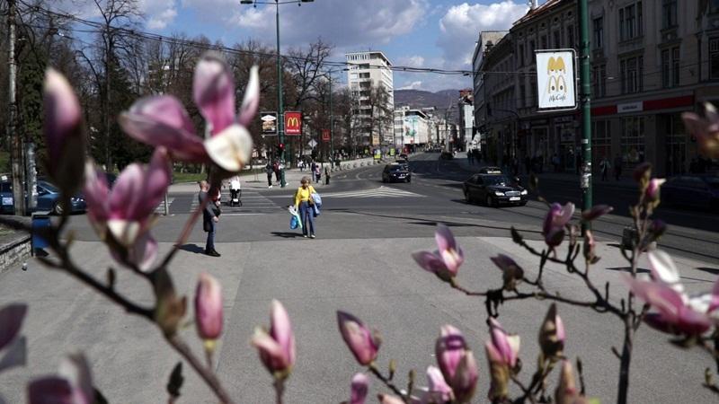 Danas pretežno sunčano vrijeme, vikend donosi padavine