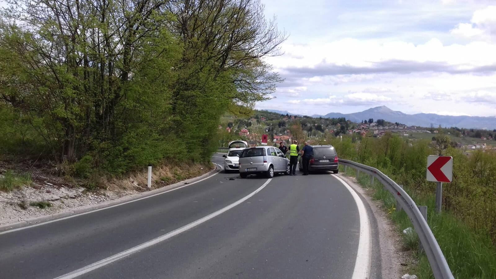 Policija na licu mjesta - Avaz