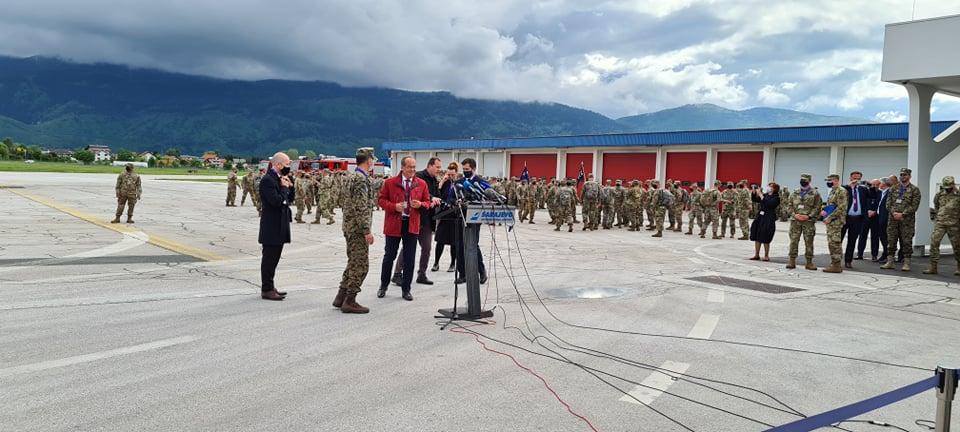 The plane landed with the soldiers at the Sarajevo International Airport - Avaz