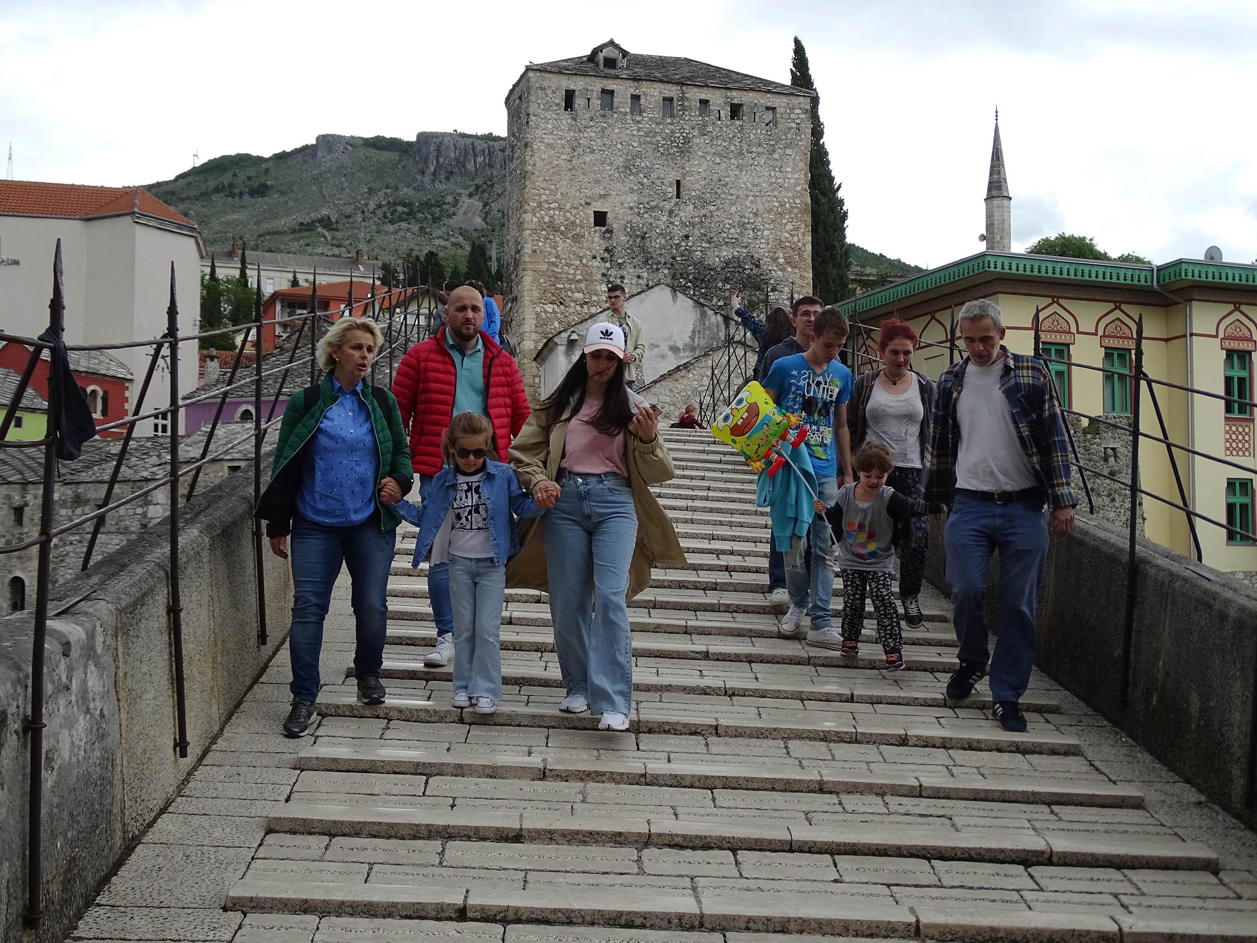 Najviše turista na Starom mostu, sve dalje skoro pusto